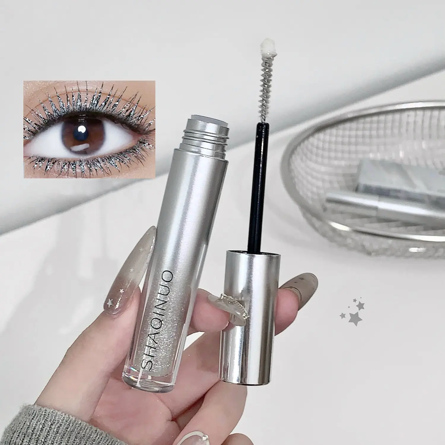 Dreamy Diamond Lash Mascara, Fine Sparkling Drills, Long-Lasting Volumizing Effect, Perfect for Festive Gifts, Christmas Halloween Thanksgiving