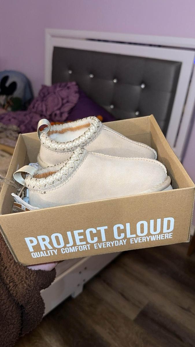 Item: Sand Suede, 10 Little Kid