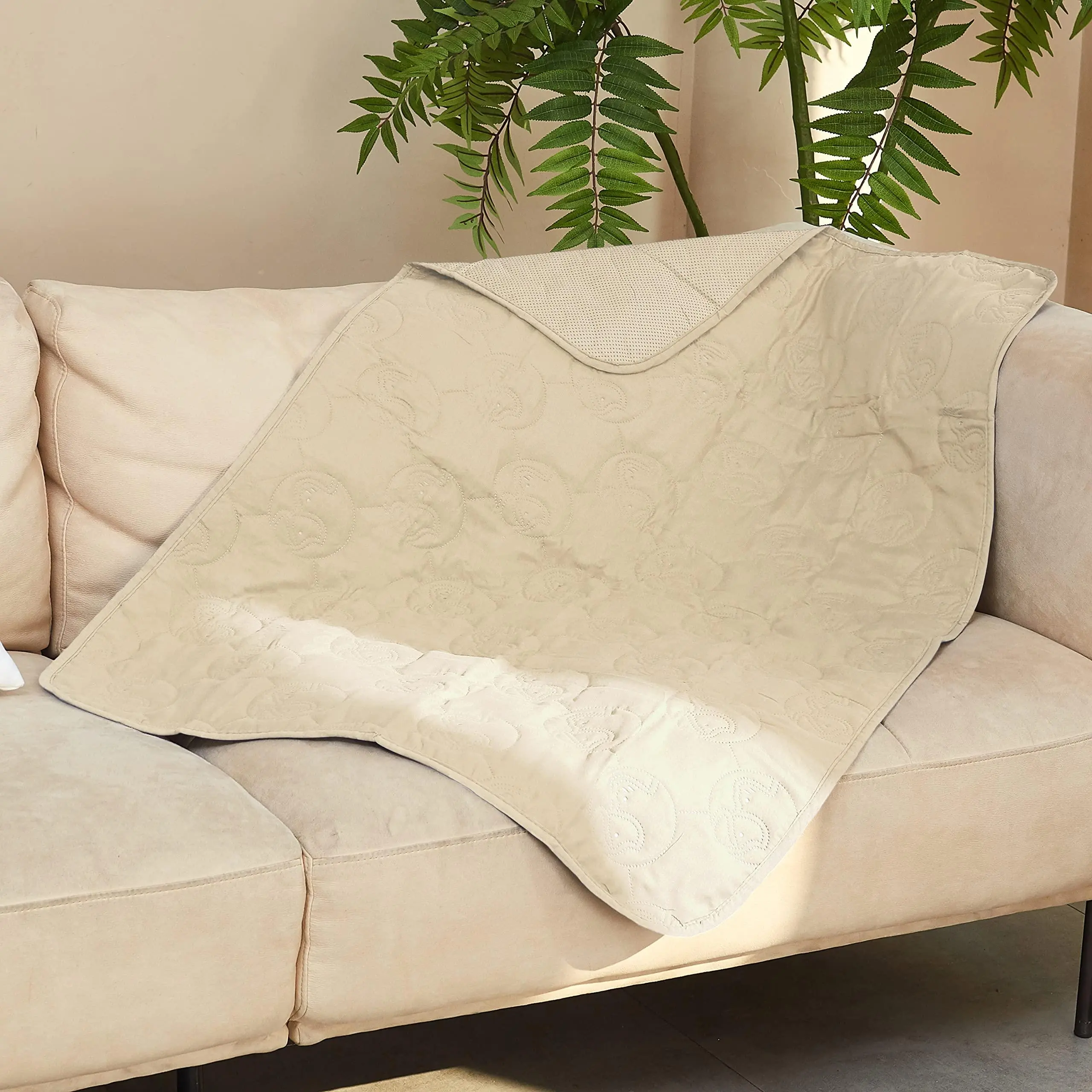 Catalonia Lightweight Non-slip Waterproof Bed Couch Cover - Washable & Dustproof Sofa Slipcover with Kritter Planet Logo for Indoor Outdoor Use