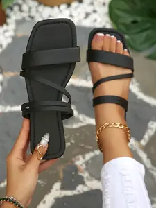 French Style Summer Square Toe Sandals, Footwear For Beach, Casual Criss Cross Design, Soft PU Sole, Comfortable Beach Shoes for Women, Fashionable and Versatile