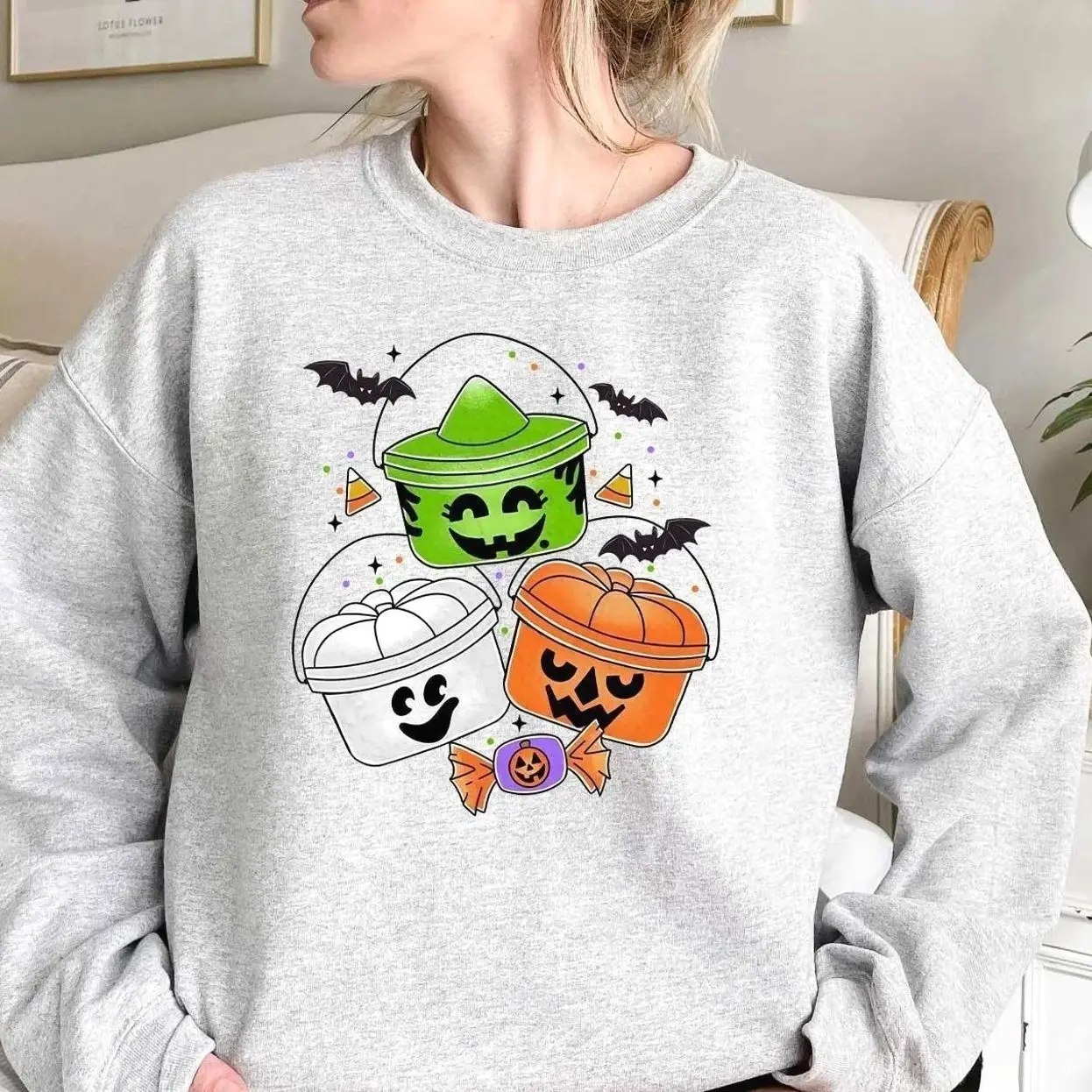 Spooky Nuggets Meal Bucket Sweatshirt, Halloween Chicken Nuggets Crewneck, Funny Halloween Shirt, Spooky Season Graphic Tee, Cute Fast Food Halloween Party Apparel, Autumn Fall Gift for Women & Men, Trendy Oversized Pullover Sweater