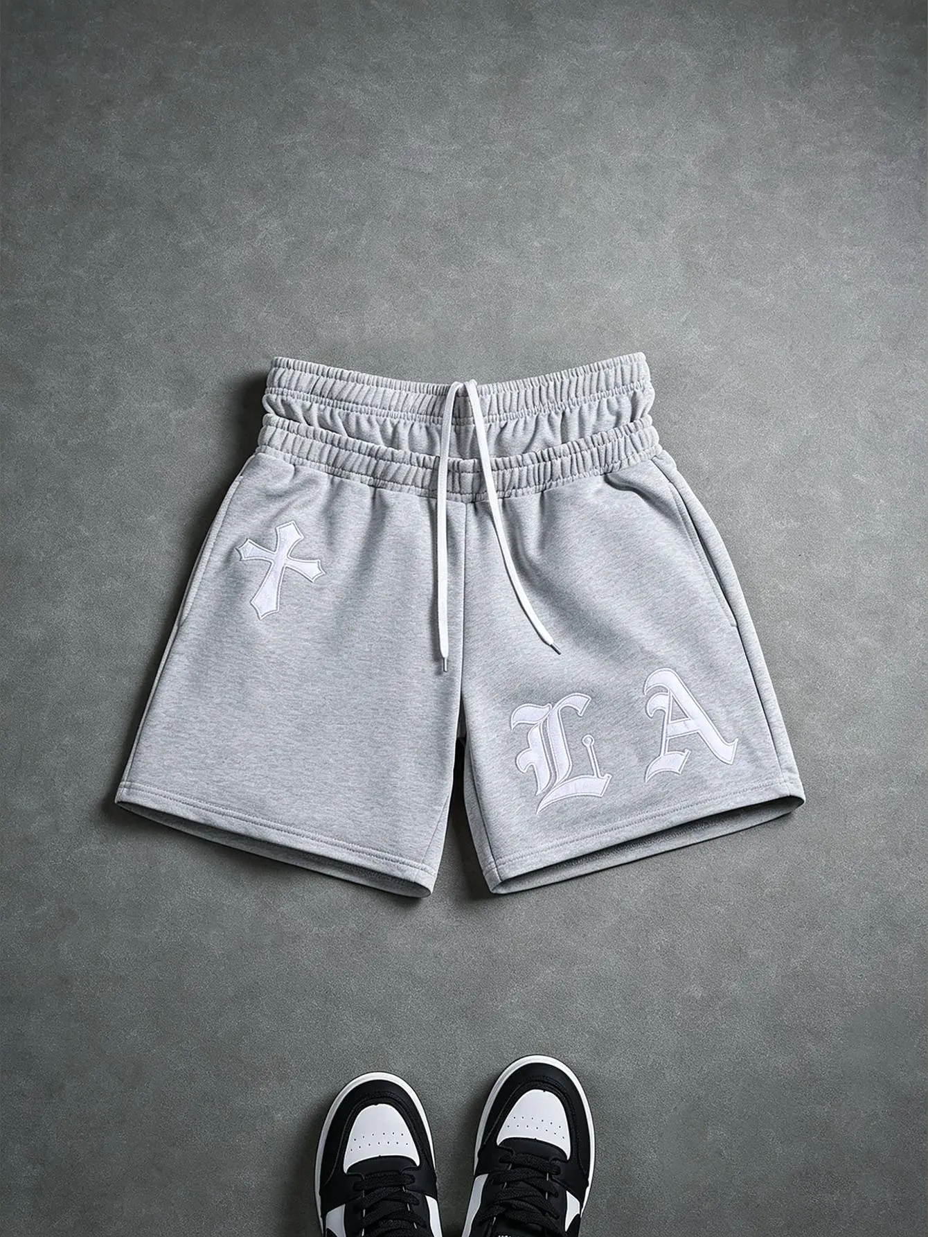 Men’s suede shorts with letter embroidery and patchwork design, drawstring waist, regular fit, casual pocket design—summer fashion men’s bottoms for everyday wear; men’s shorts.