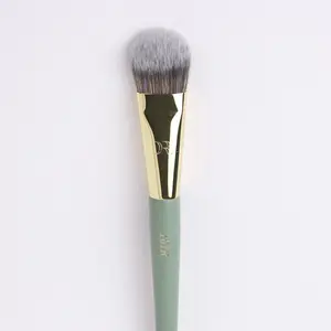 101R Premium Foundation Brush for Flawless Makeup Application