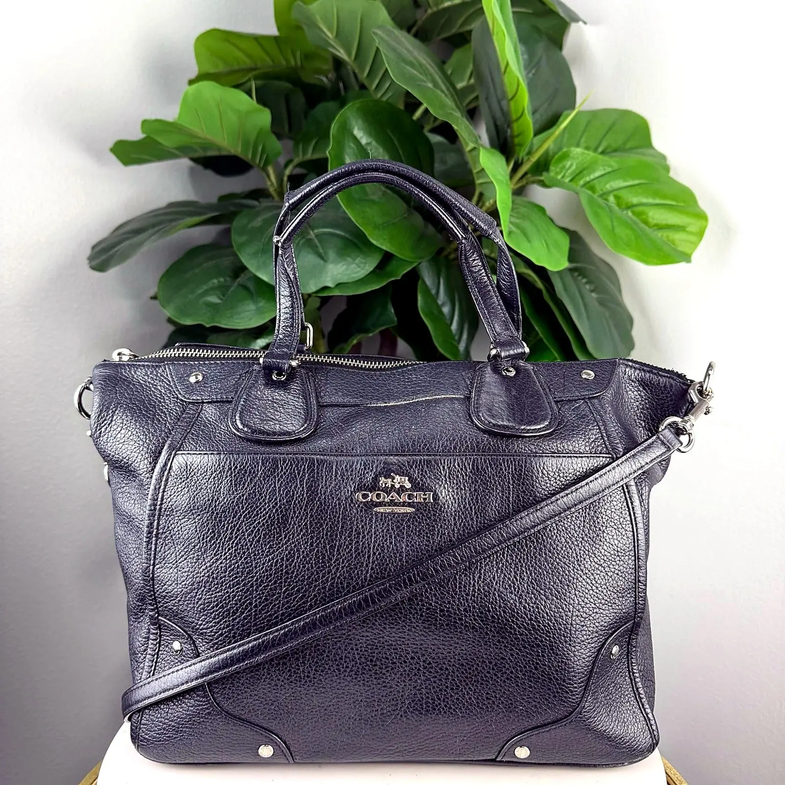 Pre-owned black pebbled leather Shoulder Bags Authentic Coach Satchel Crossbody Bag