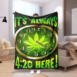 Soft Funny Throw Blanket Leaf Clock Pattern Printed Blanket, Machine Washable, Flannel Throw, Suitable for Home, Bedroom, Office, Shawl, Lap Blanket, Air Conditioning Blanket, Versatile And Warm for All Seasons