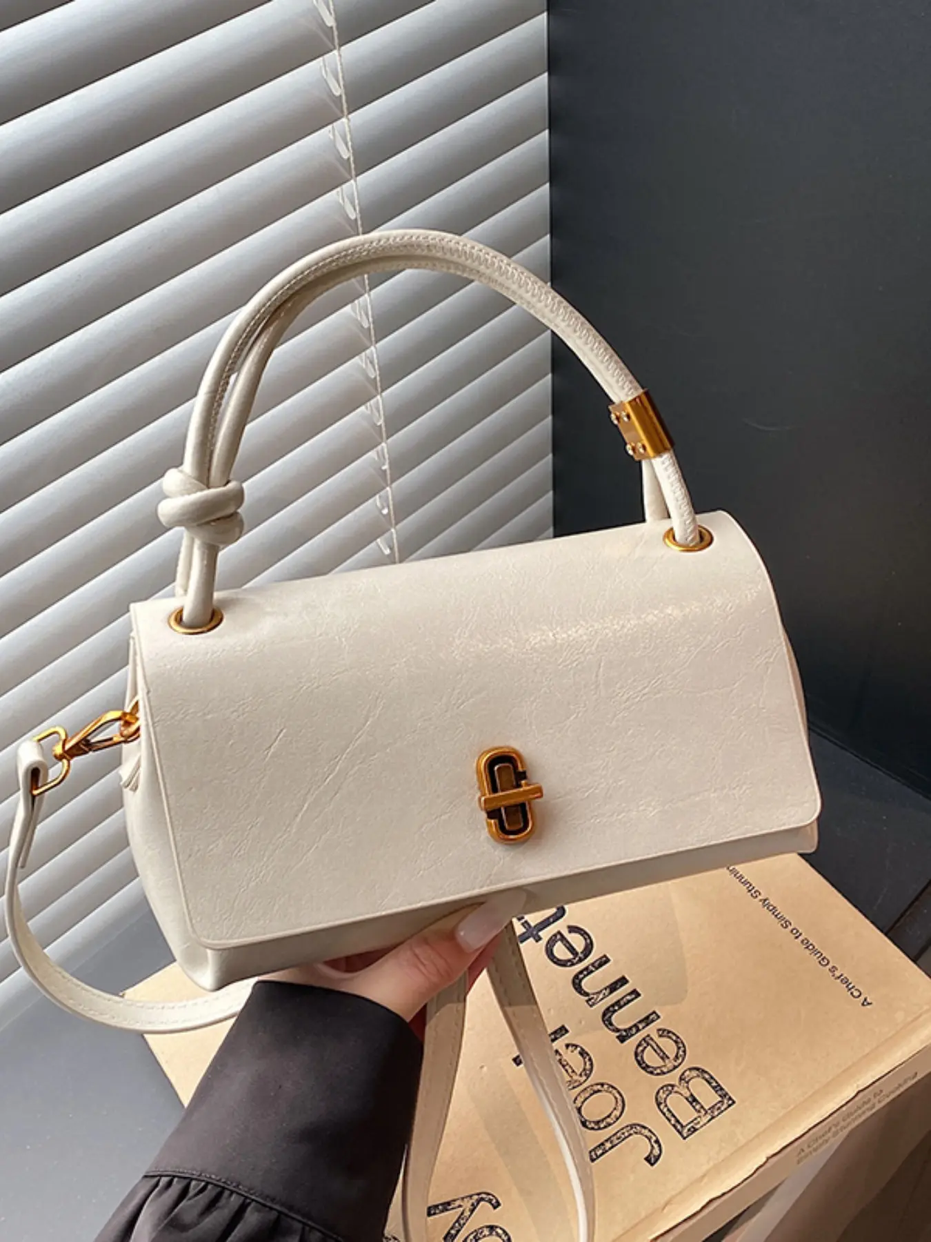 Vintage Minimalist Luxury High-End Classic Shoulder Bag for Women, Elegant Bag, Everyday Crossbody Bag, Fashionable Casual Versatile Crossbody Bag, Crossbody Purse, New Trendy Design, Crossbody Purse Handbags