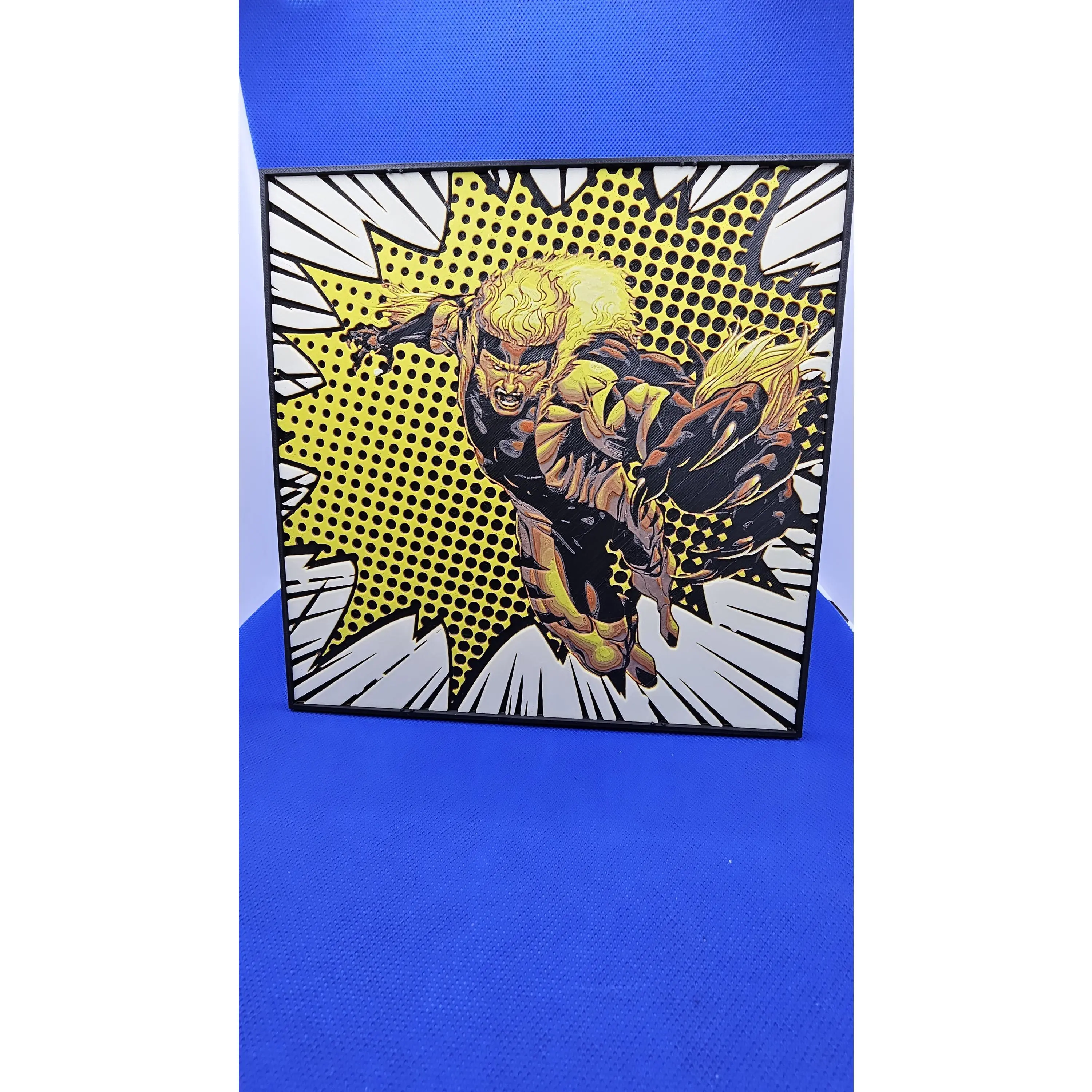 Sabretooth‑Style Comic Burst Lithograph – 8×8 PLA Wall Art with Frame & Stand
