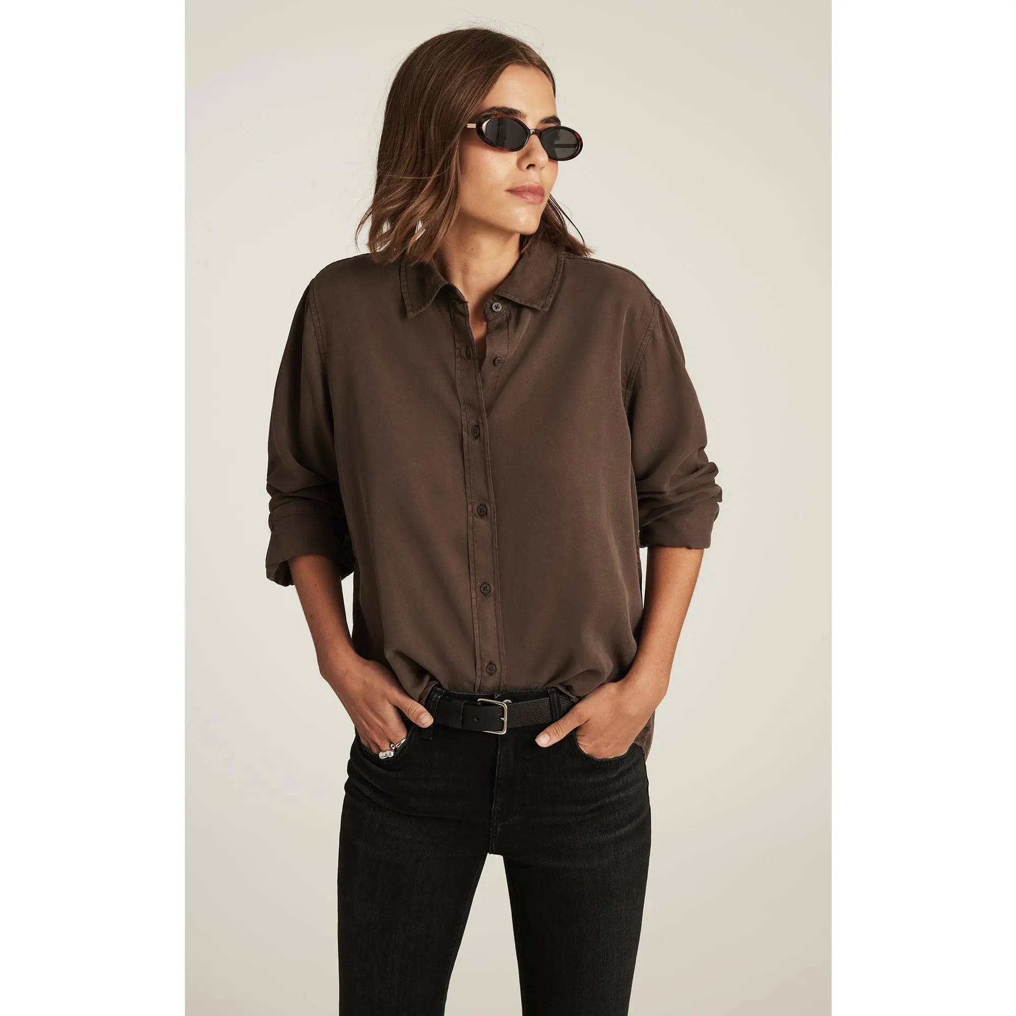 EDITION TENCEL™ BUTTON-UP SHIRT IN CHOCOLATE BROWN