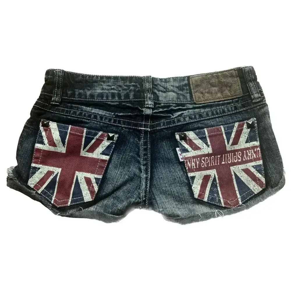 Union Jack Denim Shorts with "Lucky Spirit" Text and Union Jack Design Trend short denim Women fashion - American street style