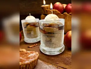 Baked Apple Pie with Ice Cream Candle. 13 oz. Soy Candle/Apples, Cinnamon, Ice Cream. Strongly Scented Candle. Dessert Candle