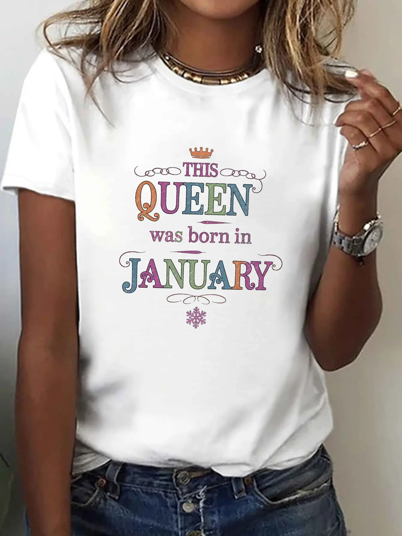 This T-Shirt Features a Design Celebrating a Queen unisex soft cotton short sleeve t shirt, vintage graphic casual tee for men women teens, perfect birthday holiday gift for camping travel gym daily street  wear