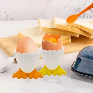 4pcs Creative Egg Cups, Cartoon Egg Shell Shaped Egg Holders Egg Cups, Safety PP Material Auxiliary Tableware Egg Cups, Suitable for Home Restaurants, Kitchens, Breakfast Egg Cups Tableware