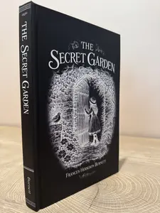 The Secret Garden by Frances Hodgson Burnett - Black Spine Book Collection