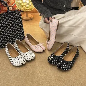Pink polka dot pattern split toe design sweet wind thin belt bow black Mary Jane shoes women's 2026 new one-pedal versatile beige women's shoes