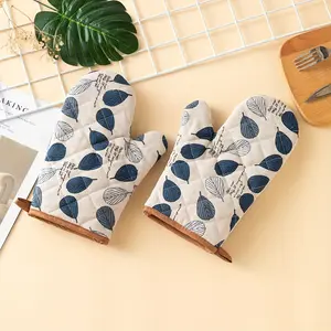 Kitchen Supplies Thickened Baking Oven Gloves BBQ Cooking Heat Insulation Gloves Kitchen Thickened Denim Leaf Pattern Microwave Gloves Pair 2PCS
