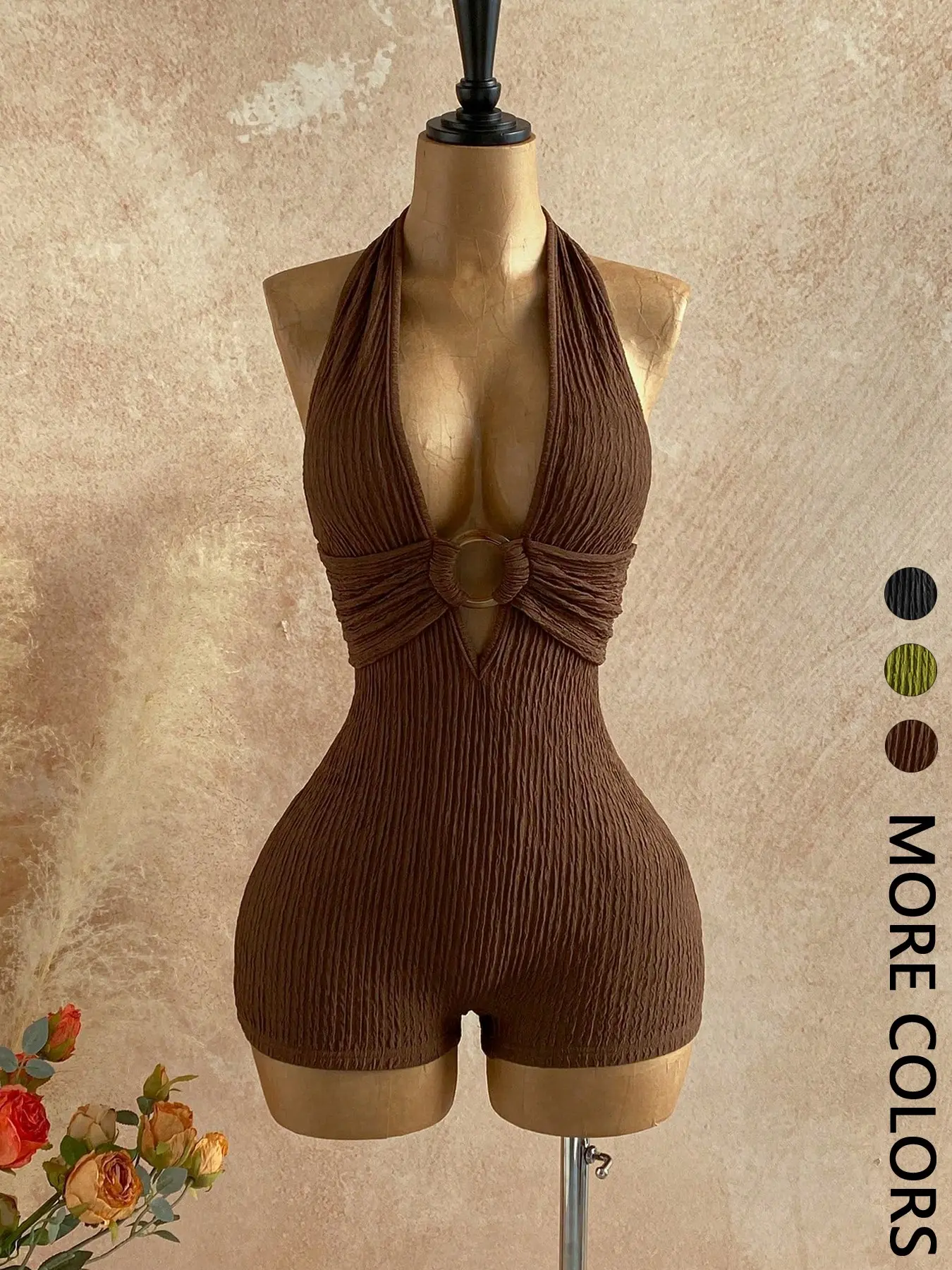Women's Charming Halter Neck Textured Romper, O-Ring Decor, Slim-Fit Summer Wear, Stylish and Comfortable Romper, Womenswear, Overalls Romper