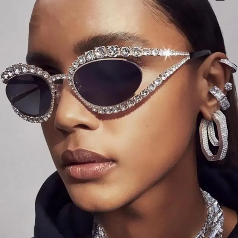 2026 New Arrival Y2K Style Cat-Eye Sunglasses, Diamond Embellished Cutout Design, Western Inspired Instagram Trendy Stylish Shades for Women, Accessories For Women
