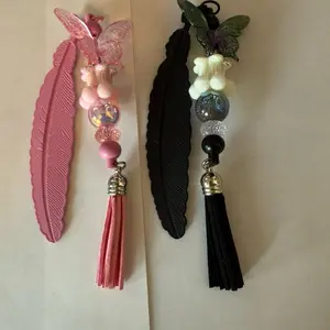 Live! Feather bookmark with beaded accessory