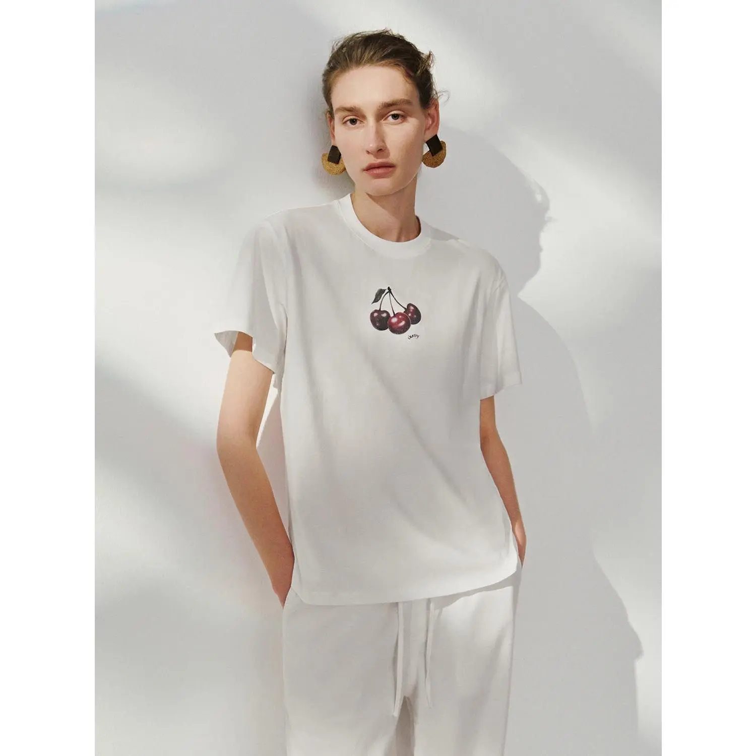 Women's T-Shirt with a Casual Cherry Print Graphic, Loose Fit in Thin Stretchy Cotton for City Street Fashion, Fabric