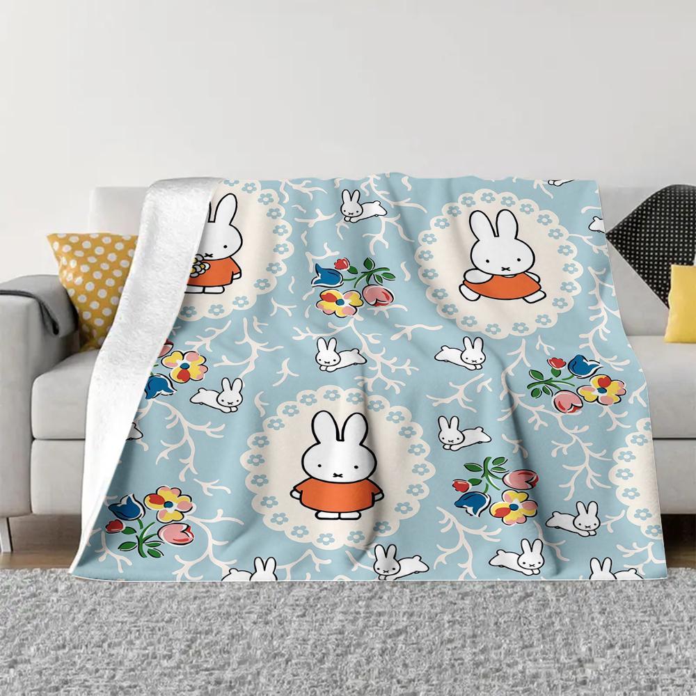 Miffy Cartoon Figure Print Blanket Adorable Rabbit Design Soft Comfortable Skin-Friendly Polyester Fabric Machine Washable All-Season Bedding Throw