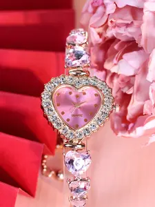 A ladies' pink heart-shaped adjustable diamond inlaid zircon exquisite temperament chain quartz watch Jewelry Watch Rhinestone Decorated Watch