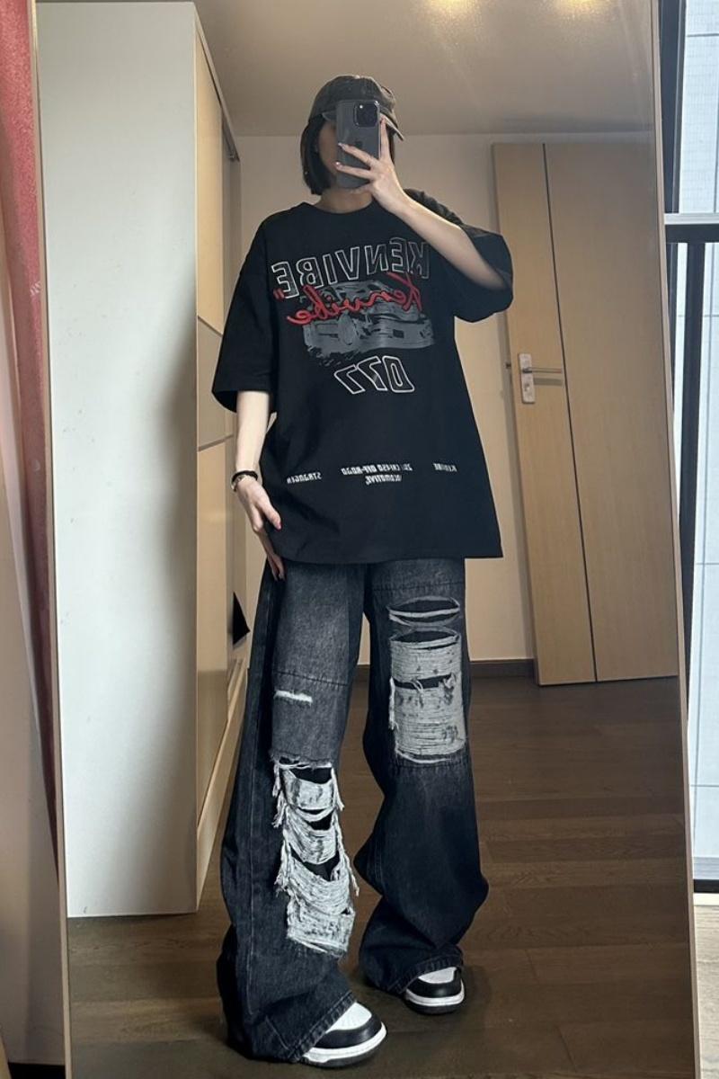 High-Rise Ripped Straight Leg Jeans Loose Fit Distressed Denim with Embroidery Detail Mid-Stretch Fabric Button Hole at Waist Machine Washable Casual Streetwear for Teens Trendy Outfit Pants Streetstyle Attire Basic Black