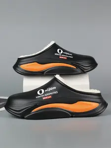 Thick Sole Slip-On Waterproof Non-Slip Plush Slippers, Soft Cushioned Slippers, Cozy Lining, Unisex Indoor Outdoor Shoes, Comfortable and Durable Footwear for All Seasons, Slide