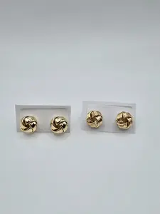 Nudo Stud Earrings Gold Plated 14k Classic Knot Design for Everyday Wear Elegant and Sophisticated Jewelry