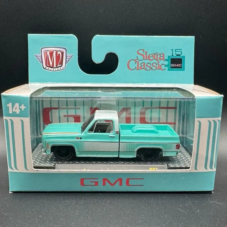 M2 Machines Detroit Muscle 1976 GMC Sierra Grande 15 R97 - 1:64 Scale Model