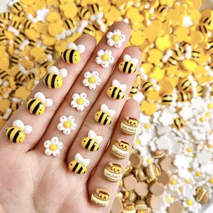 30pcs vibrant resin mini cartoon bees,honey jars, flower flat flower statues, used for nail art, wedding DIY, scrapbooks, jewelry crafts and accessories