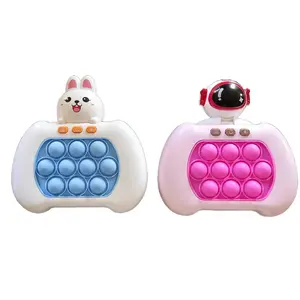 Astronaut/Bunny Push Game