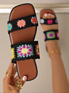 Women's Sunflower Embroidery Slip on Sandals, Boho Style Flat Sandals for Beach Vacation, Fashionable Shoes for Daily Wear, Girl