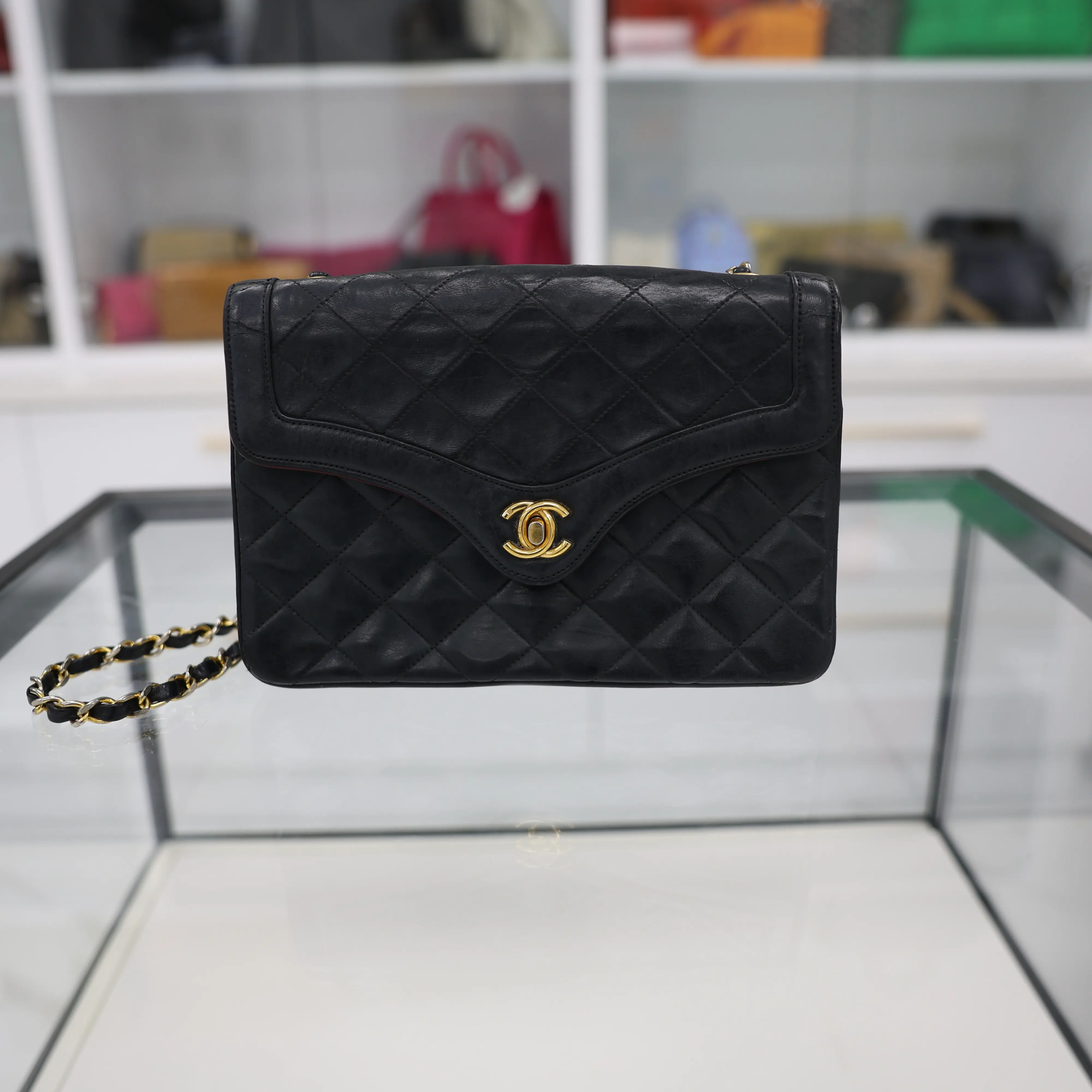 Pre-owned CHANEL Canvas Shoulder Bags vintage Matelassé chain shoulder bag
