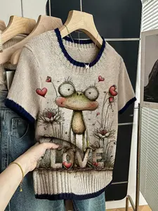 Women's Cartoon Heart Frog Love Animal Print Round Neck Short Sleeve Knit Sweater, Casual Comfortable Breathable Top for Spring Summer Fall