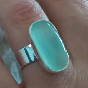 Chalcedony Ring - Smooth Green Finish, Elegant Design, Simple Band, Ideal for Everyday Wear