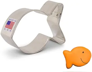Cute Goldfish Cracker Cookie Cutter 3"