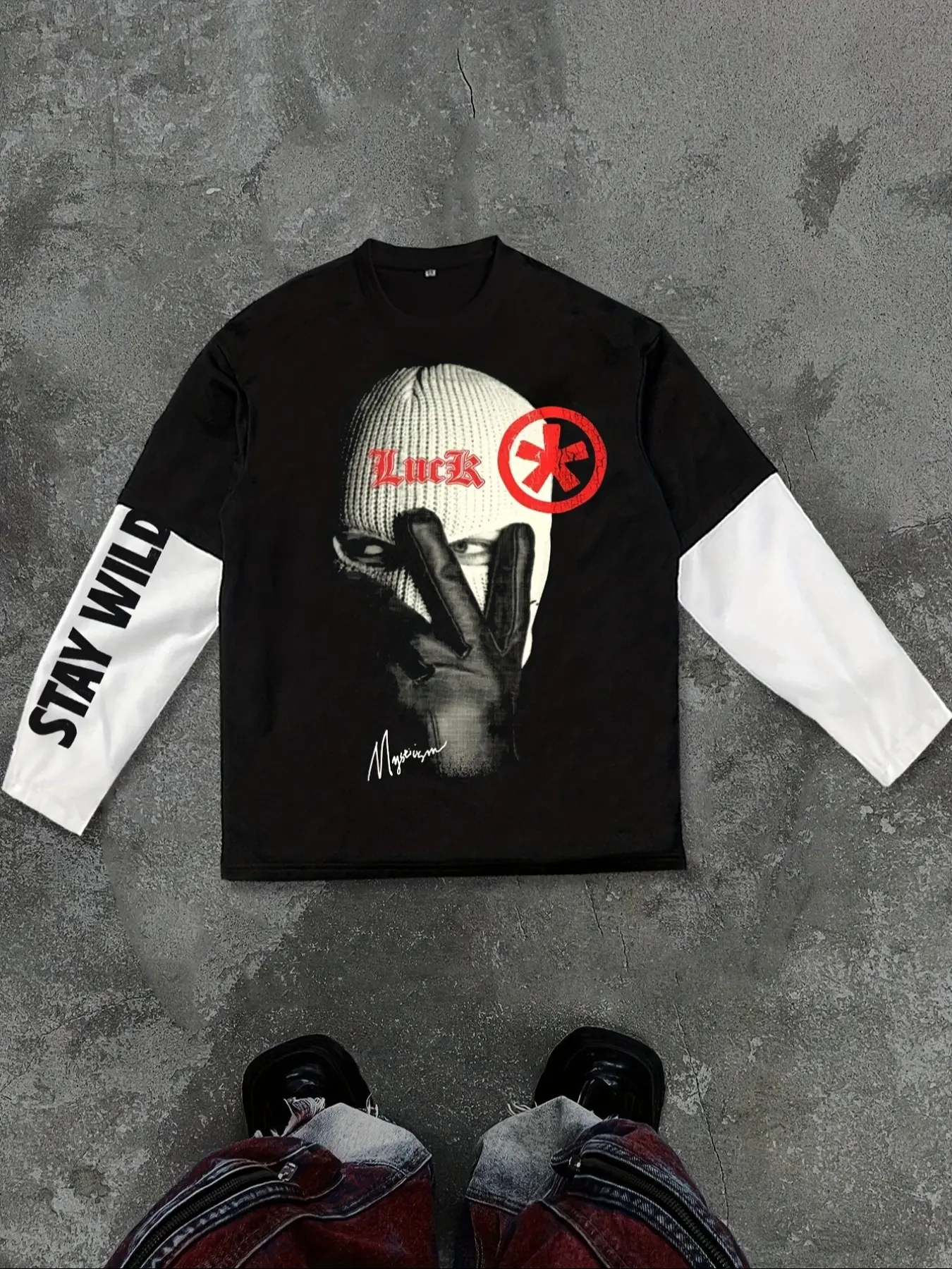Tiktok Street Style Streetwear Patchwork Sleeve T-Shirt, Bottom Sleeves Mask Print, Oversized Unisex Fit, Spring & Fall Fashion