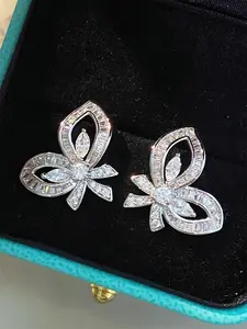 1 Pair Romantic Cubic Zirconia Stud Earrings Ear Studs For Women For Party Engagement Anniversary Jewelry Valentine's Day Gift