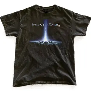 Y2K Vintage Halo 4 Wake up John T-Shirt, Classic gaming tee from the 2000s
