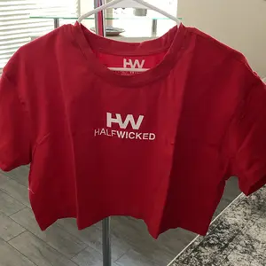 HALF WICKED Women's Crop Top