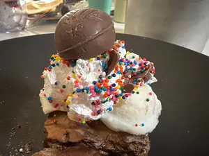 16 oz Super Large Loaded Brownie