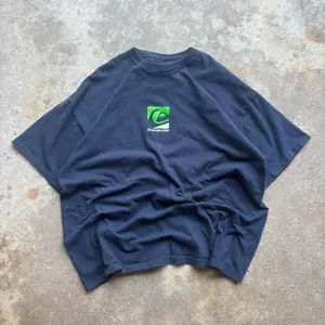 Rare!! Navy Blue Quiksilver Surf Shirt, Vintage 90's QUIKSILVER Logo Faded Surf Tee Shirt Boys