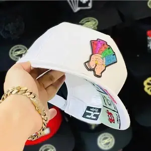 [NEW HOT] Unisex Poker Embroidered Snapback Baseball Cap Red 100%25 Cotton, Machine Washable, Fitted Hat for Men & Women, Unisex Design for Men & Women, Hat Accessories, All Seasons Wear, Trucker Hats   Đỏ