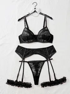 Five piece set of women's plus size lace sexy lingerie, thongs, garters, leg straps, steel rings, ultimate temptation of lace splicing, hollowed out perspective