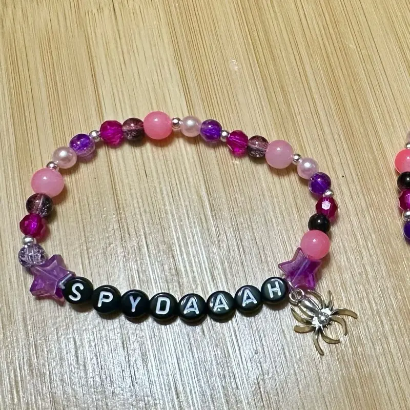 Beaded Band Bracelet with Personalized Name SPYDAAAH and Spider Charm - Pink and Purple Beads Design