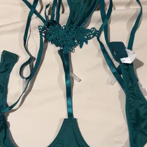 Christmas Sexy Lingerie Set, Backless Contrast Lace Design, Fitted Thin Fabric, Perfect for Halloween & Christmas Celebrations