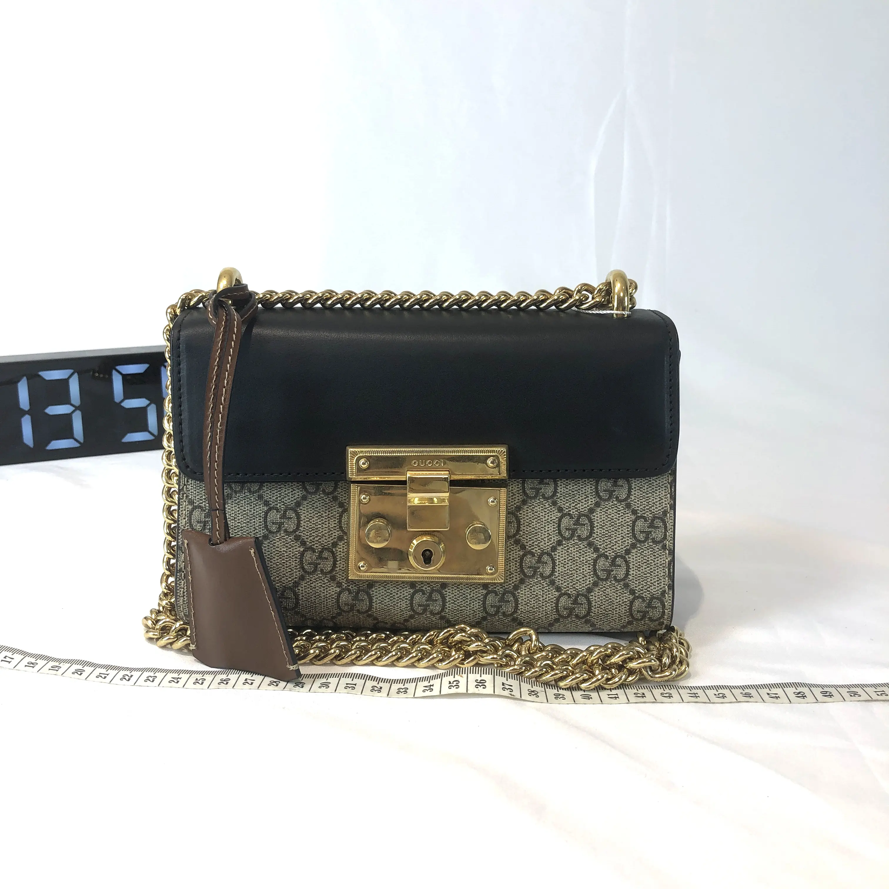 Pre-owned GUCCI leather Crossbody bags Padlock GG Supreme Black Top Chain Shoulder Crossbody Bag 21954202