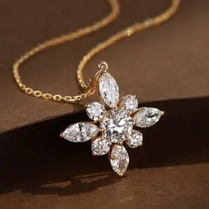 9-K Lab-Grown Diamond  1 ct VS1-D Four-Prong Round Cut Fashionable Elegant Light Luxury Women’s Style Four-Leaf Clover Pendant pwq05160