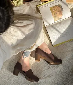 Fudge Closed Back Clogs for Women / High Wooden Heel / Nubuck Leather / Swedish / Brett
