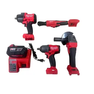 Milwaukee M18 Fuel 18-Volt Lithium-Ion Brushless Cordless Combo Kit (6-Tool) with (2) 5.0 Ah Batteries, (1) Charger, (2) Tool Bags